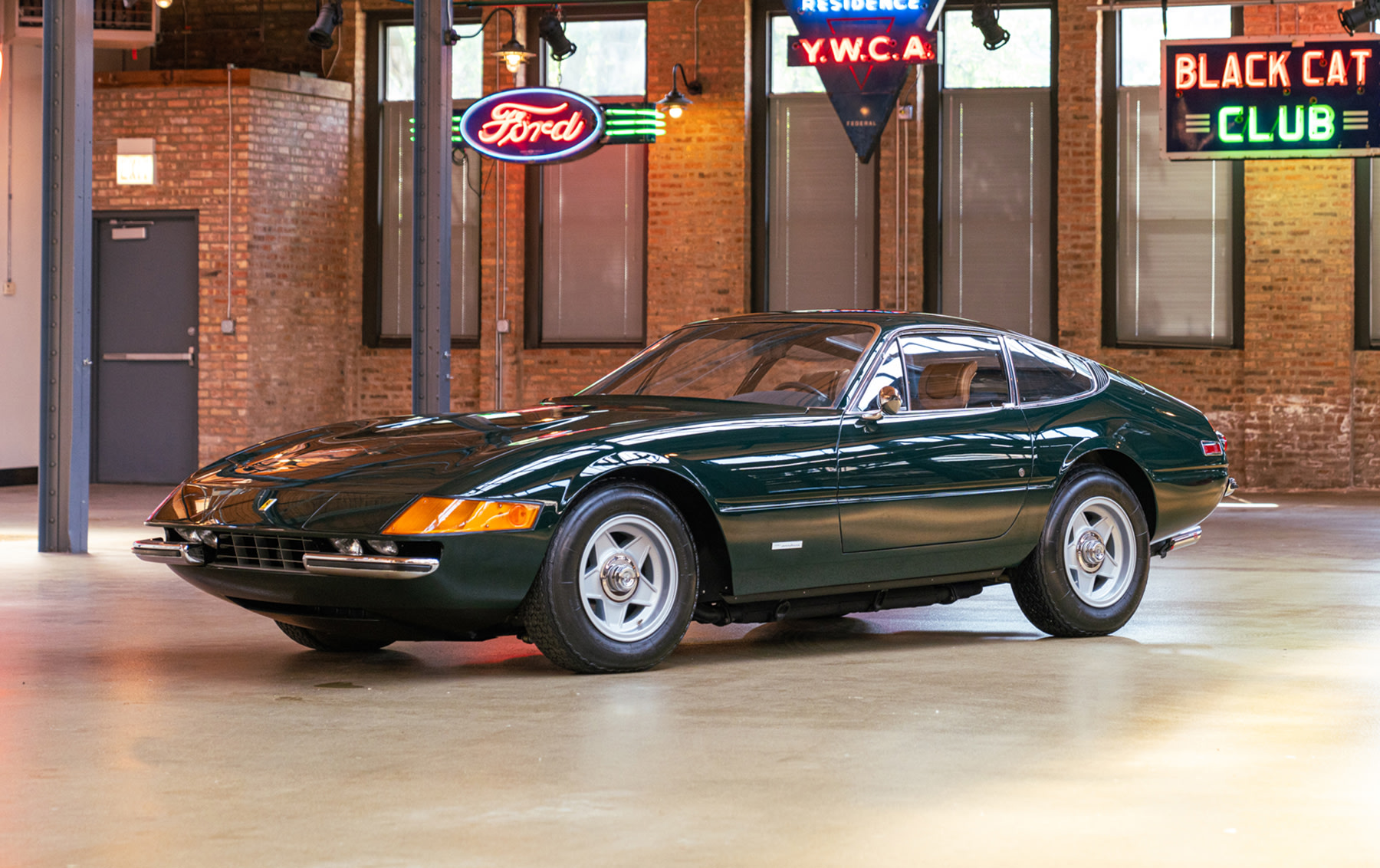 1972 Ferrari 365 GTB/4 Daytona | Gooding & Company